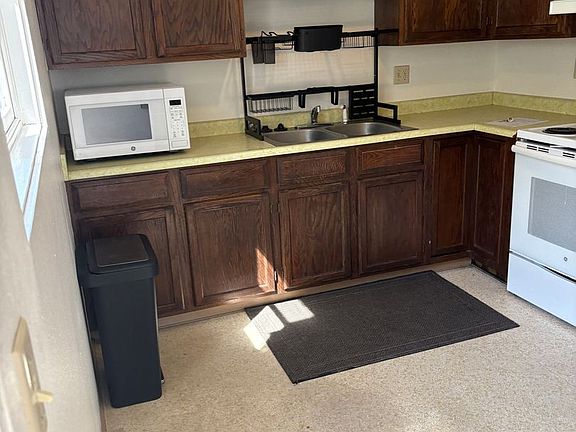 5th image of 1909 S Black Ave APT C