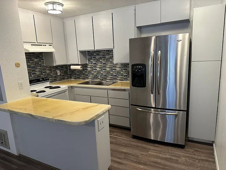 6386 Rancho Mission Rd #322-1 — Photo 4