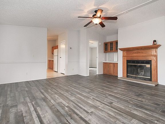 2nd image of 224 May Ave
