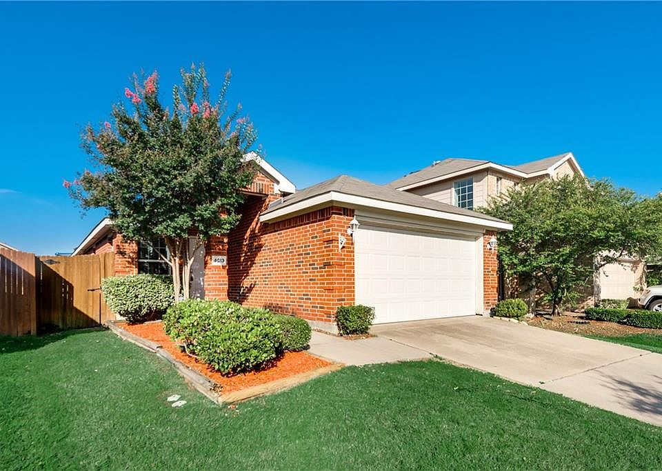 1st image of 4013 Houston Dr