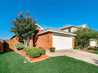 4013 Houston Dr, Heartland, TX 75126