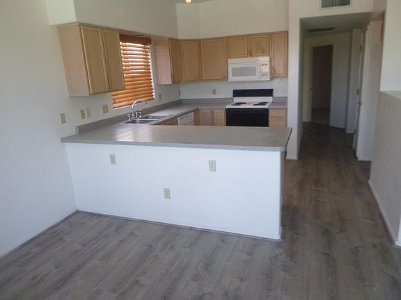 2nd image of 11967 N Labyrinth Dr