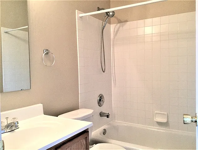 700 Thornton Dr — Photo 8