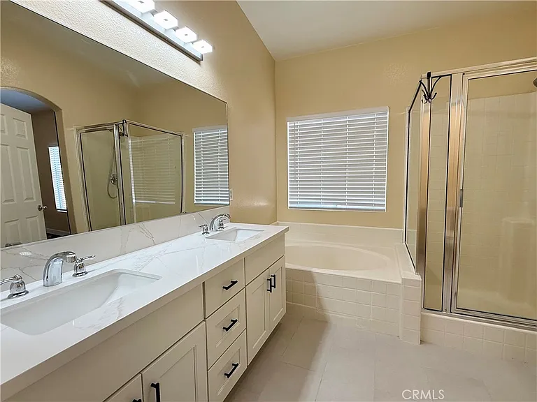 17210 Volante Ct — Photo 16
