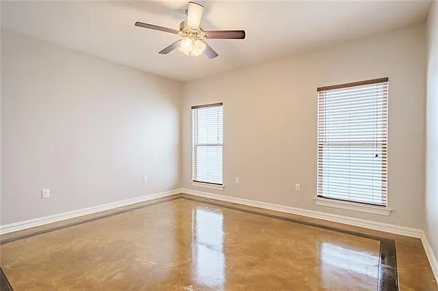 17289 Paddock Cir — Photo 5