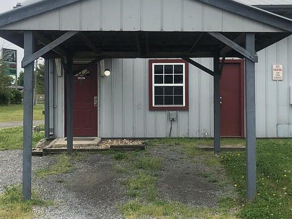 2nd image of 1308 W Choctaw St #5