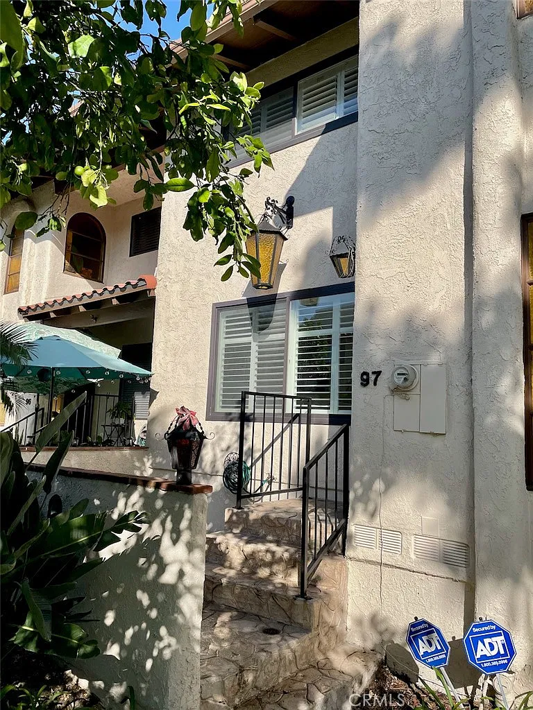 2 bed, 2.5 bath, 1602 sqft, $3,600 — Photo 1