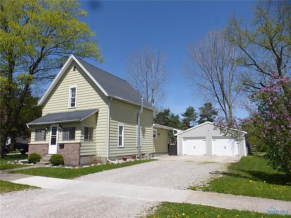 3rd image of 601 E Lawrence St