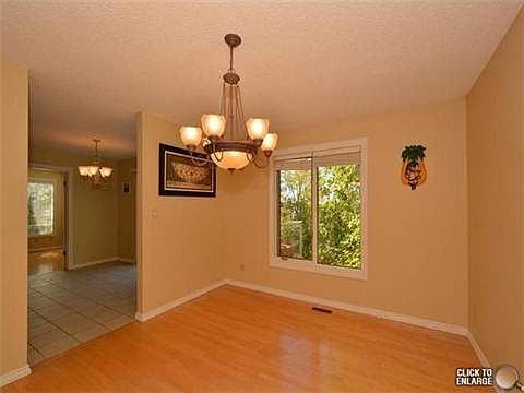 4th image of 17 Kingswood Dr