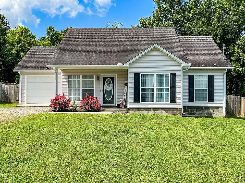 1st image of 216 Eventine Dr