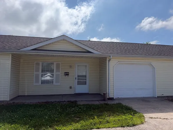801 Garfield, 801 N Garfield St APT C, Marion, IL 62959