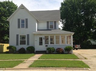 206 W South St, Morrison, IL 61270