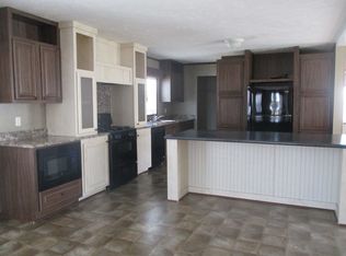 26796 Sequoia Ln, Flat Rock, MI 48134