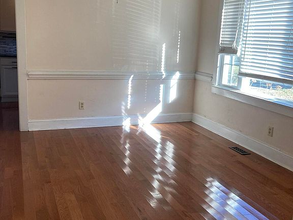 4th image of 803 Mc Pherson Avenue