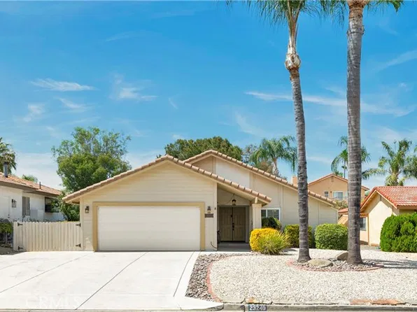 23240 Continental Dr, Canyon Lake, CA 92587