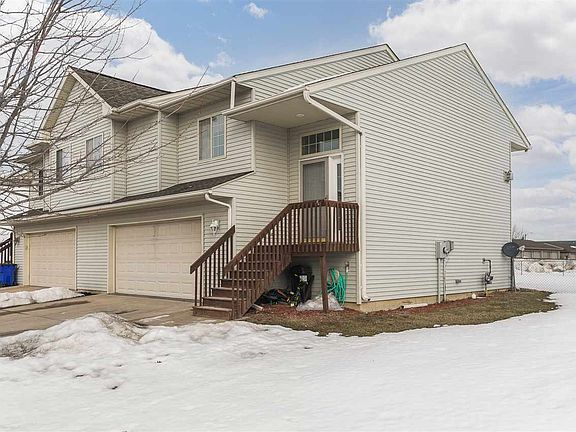 3rd image of 1310 Logan Ct