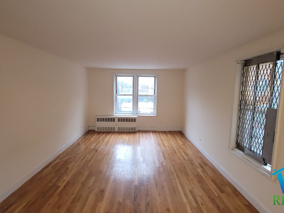 1st image of 2112 Starling Ave #B1