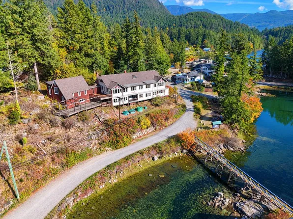 4339 Garden Bay Rd, Sunshine Coast, BC V0N 1S1