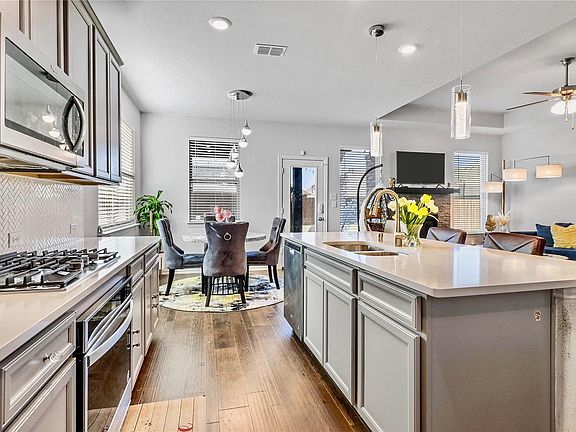 5th image of 3010 Teak Dr
