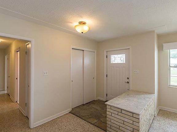 4th image of 2815 Satsuma Dr