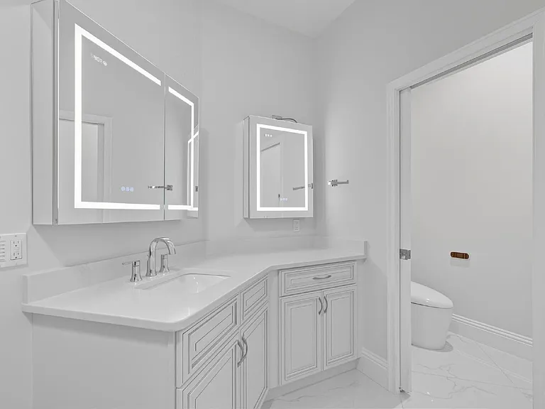 200 Ocean Crest Dr #1111 — Photo 47