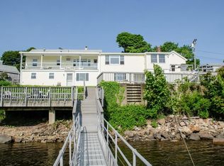 29 Hodgkins St, Gloucester, MA 01930
