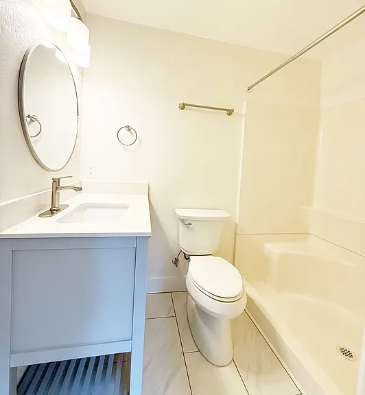 523 S Constitution Ave #B — Photo 29