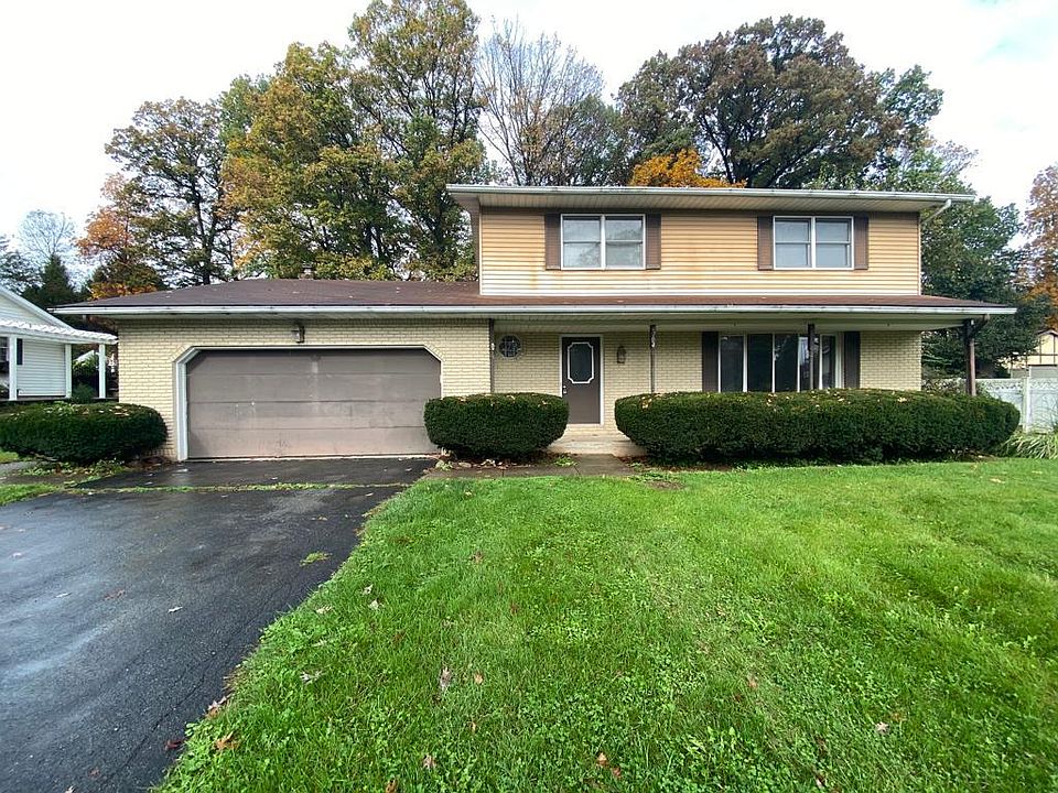 1st image of 4704 Tall Oak Ln