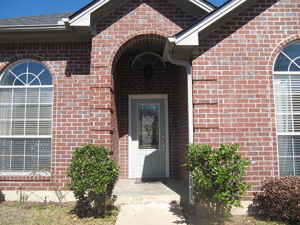 1st image of 101 Whitehouse Hill Ct