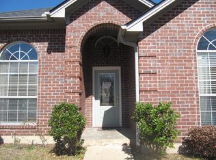 101 Whitehouse Hill Ct, Lufkin, TX 75901