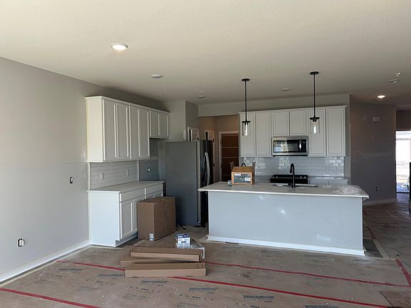 4th image of 17936 Genoa Dr