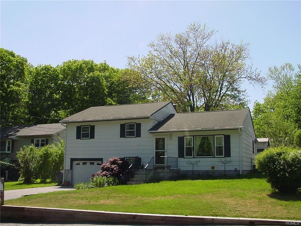1st image of 22 Rose Dr
