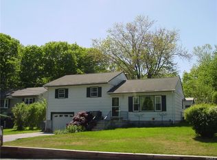 22 Rose Dr, Highland Falls, NY 10928