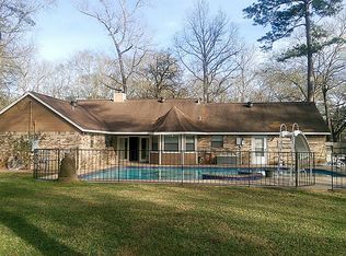 336 Forest Ln, Huntsville, TX 77340