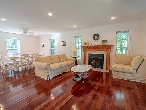 4th image of 55 Plum Island Ln