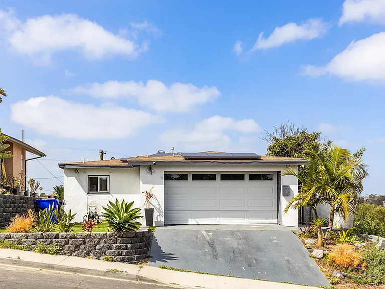 3254 Logan Ave — Photo 17