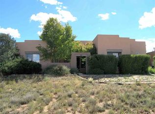 18A Deans Ct, Santa Fe, NM 87508