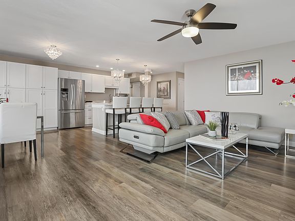 3rd image of 1000 Urlin Ave APT 616