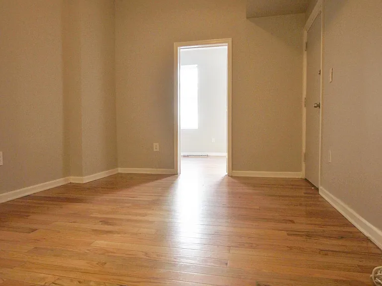 1414 N 7th St — Photo 5