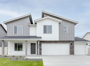 3858 E Jamestown Dr, Nampa, ID 83686