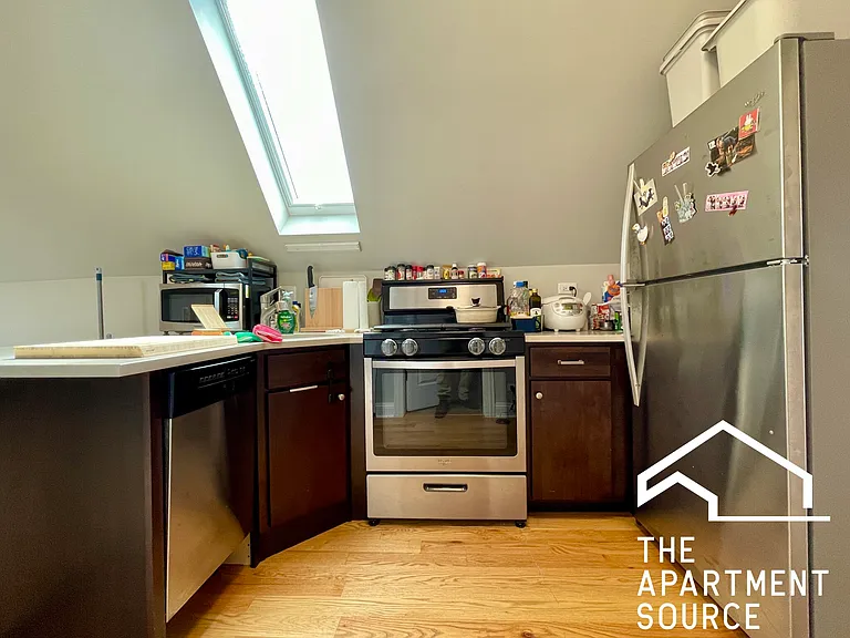 3611 W Wolfram St #2R — Photo 10