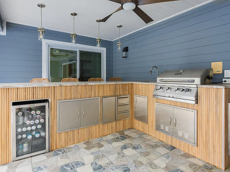 1401 Pelham Rd — Photo 32