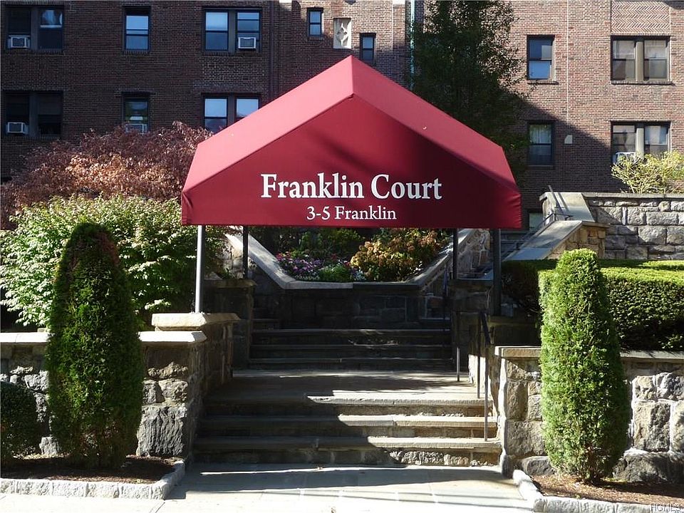 1st image of 5 Franklin Ave APT 1Q