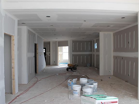 3rd image of 1616 S Renwick Blvd