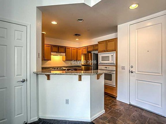 4th image of 43 Agate Ave #506