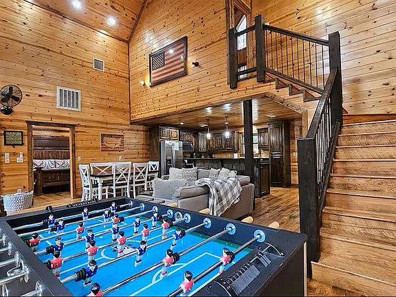 4th image of 45 Ashberry Cir