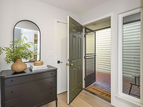 5th image of 21 Eucalyptus Knoll Street