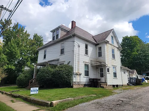 308-310 Elm St Photo 1
