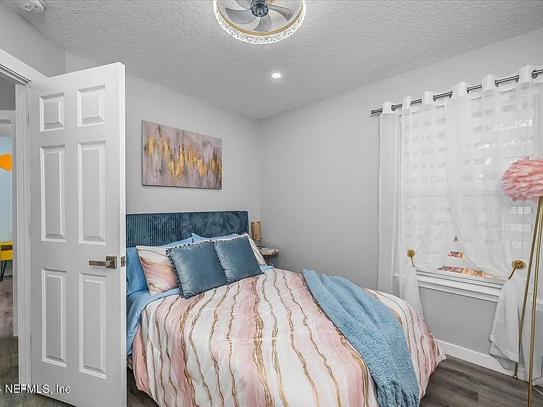 232 Nesmith Ave — Photo 21