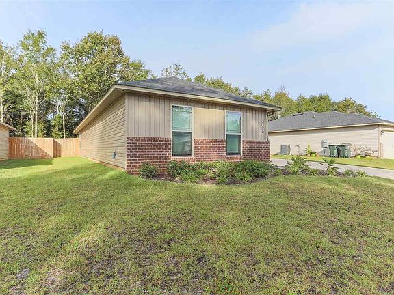 5th image of 4325 Village Oak Ln